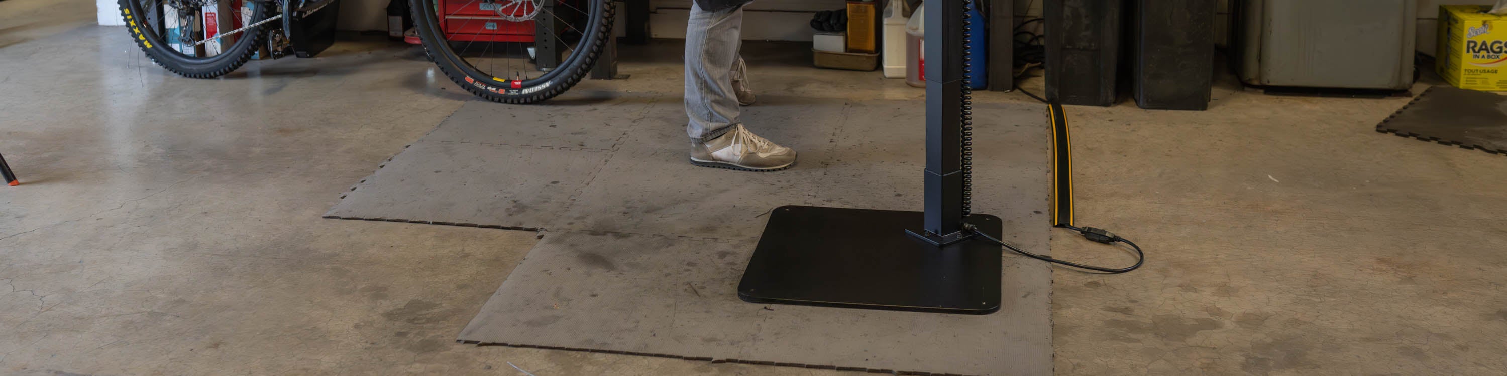 Remco lifestyle bikeshop shoot vanweelden 9